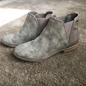 Roxy Austin booties